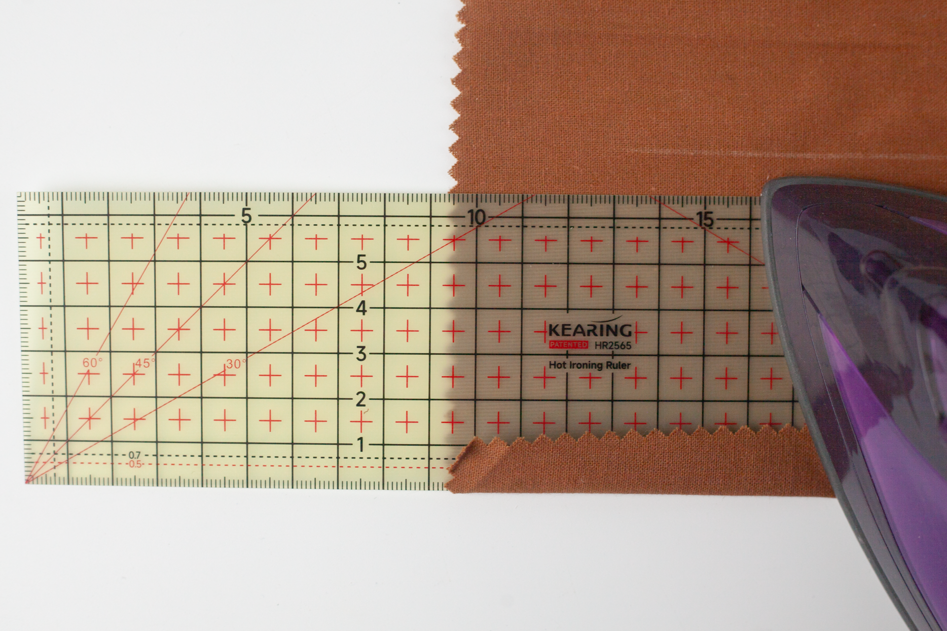 烫不坏的熨烫尺，可耐220度高温