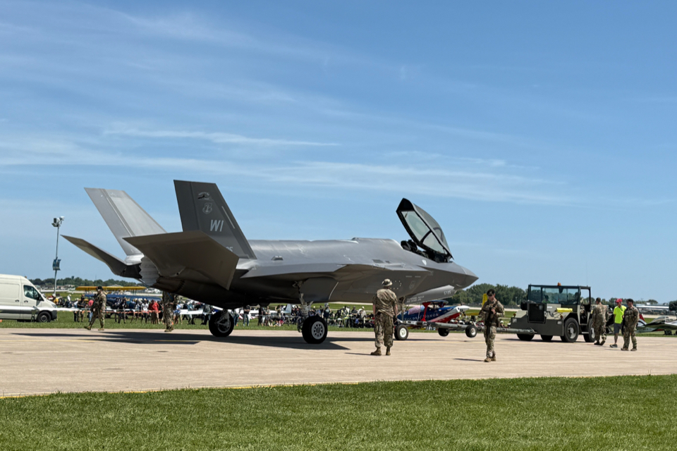 EAA AirVenture Oshkosh 2025飞行大会：最伟大的航空庆典
