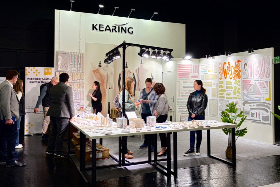 Kearing亮相h+h cologne 2026：花齿剪、熨斗清洁棒等新品发布